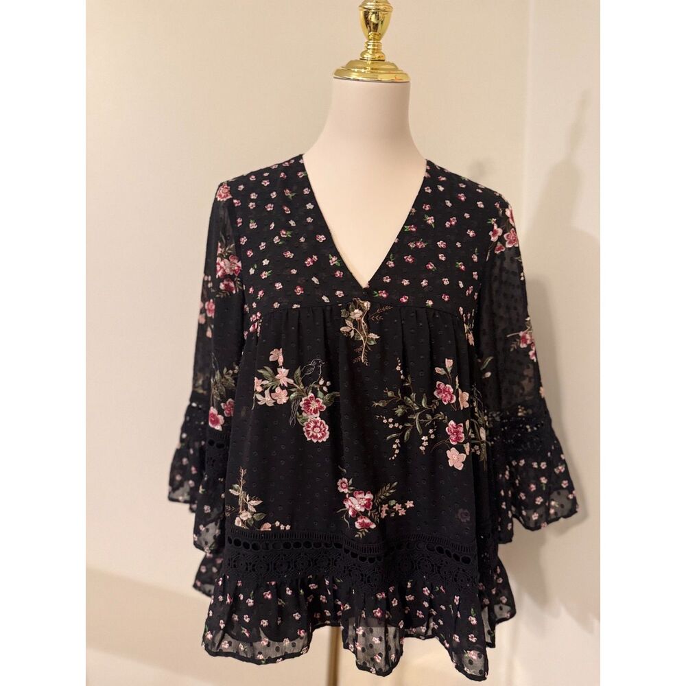 Anthropologie Maeve Steffy Bell Sleeve Blouse XS Black Floral Swiss Dot Lace